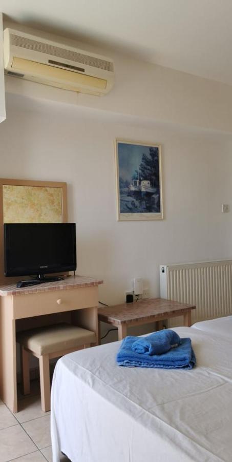 Simos Magic Beach Hotel Apts Ayia Napa Bagian luar foto