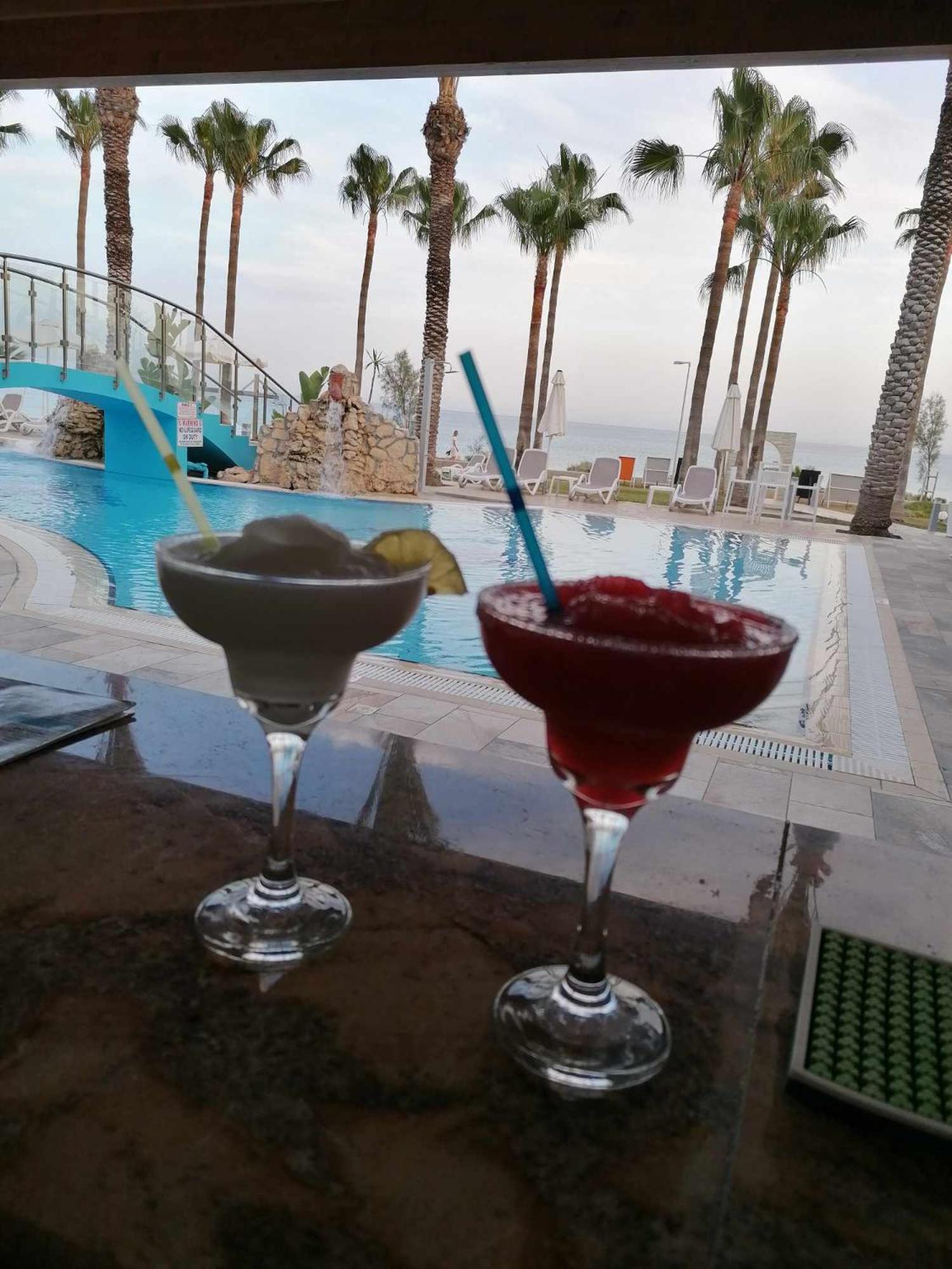Simos Magic Beach Hotel Apts Ayia Napa Bagian luar foto