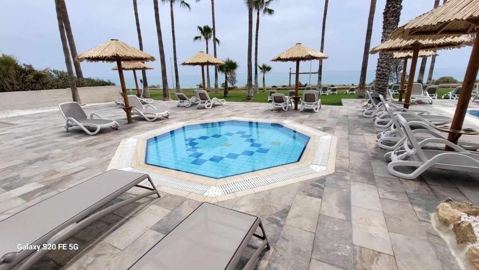 Simos Magic Beach Hotel Apts Ayia Napa Bagian luar foto