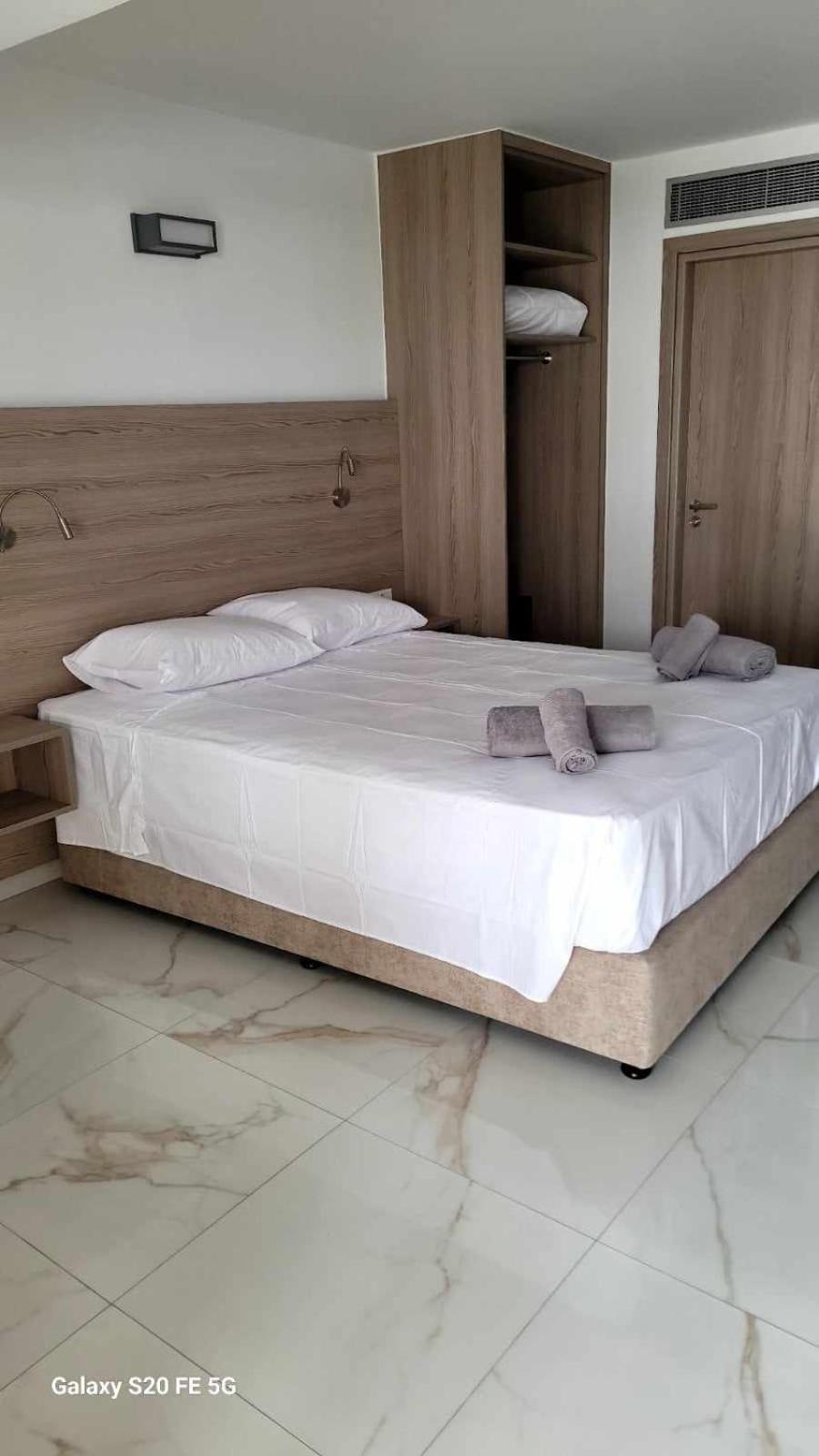 Simos Magic Beach Hotel Apts Ayia Napa Bagian luar foto
