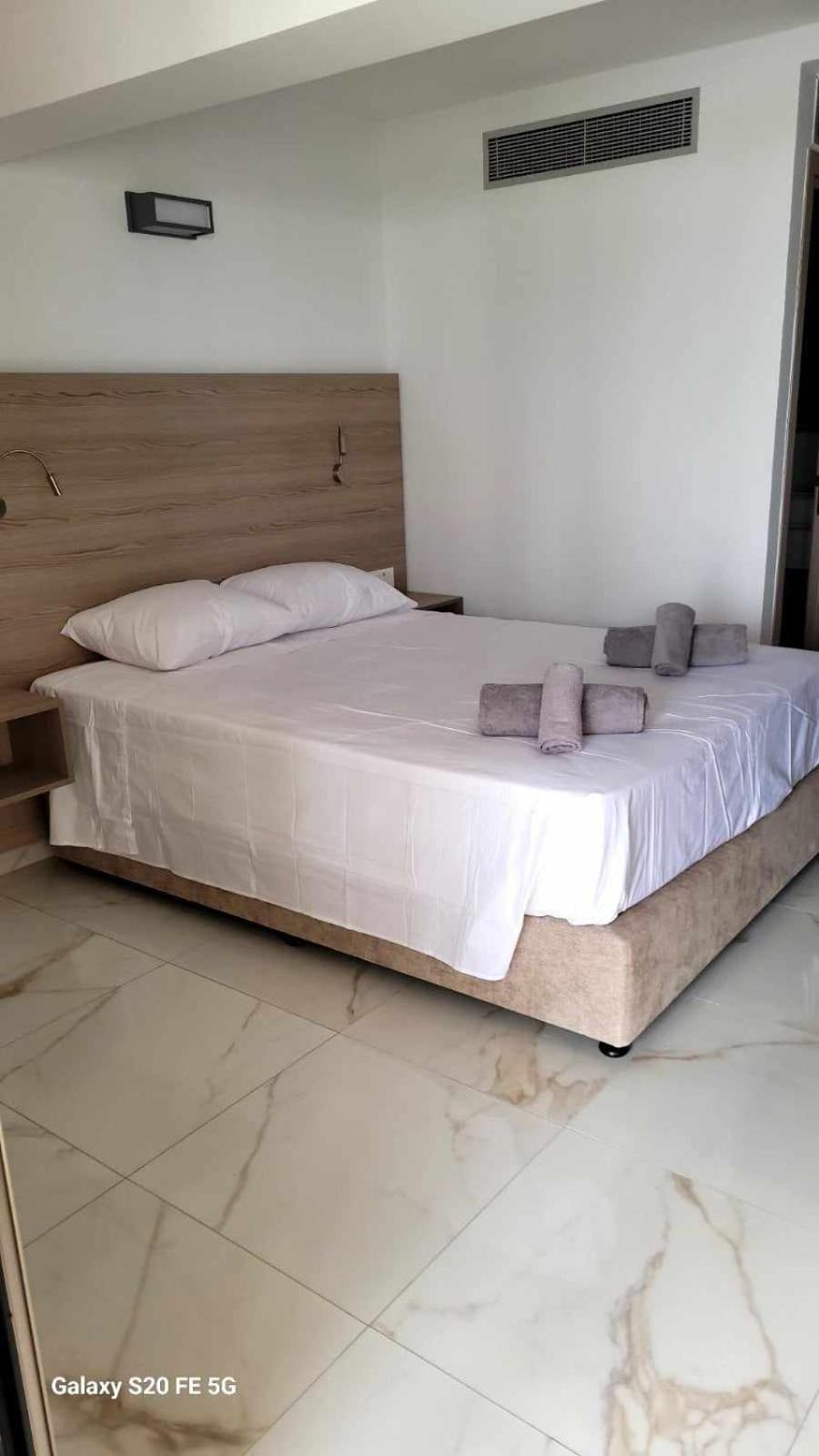 Simos Magic Beach Hotel Apts Ayia Napa Bagian luar foto