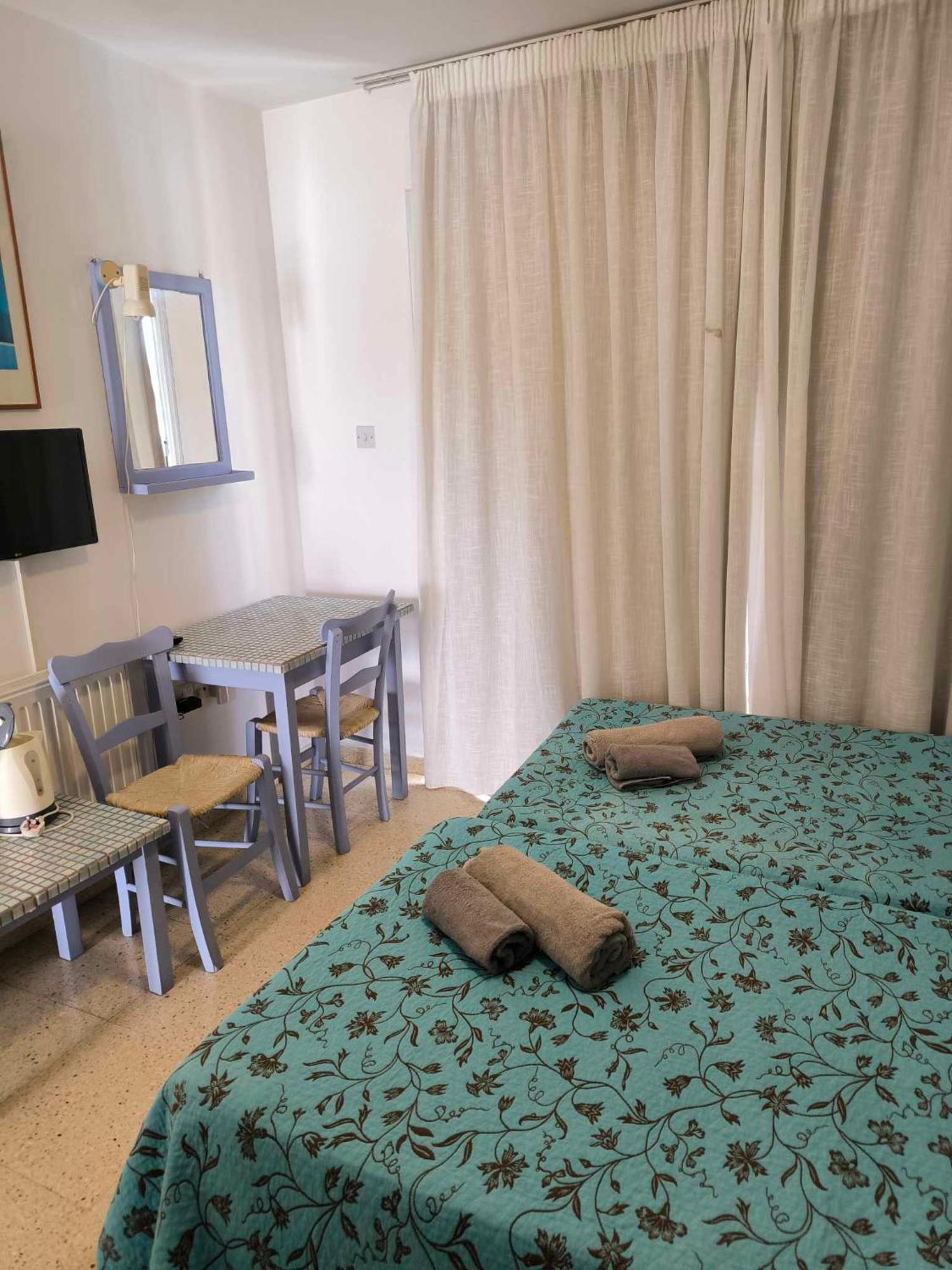 Simos Magic Beach Hotel Apts Ayia Napa Bagian luar foto